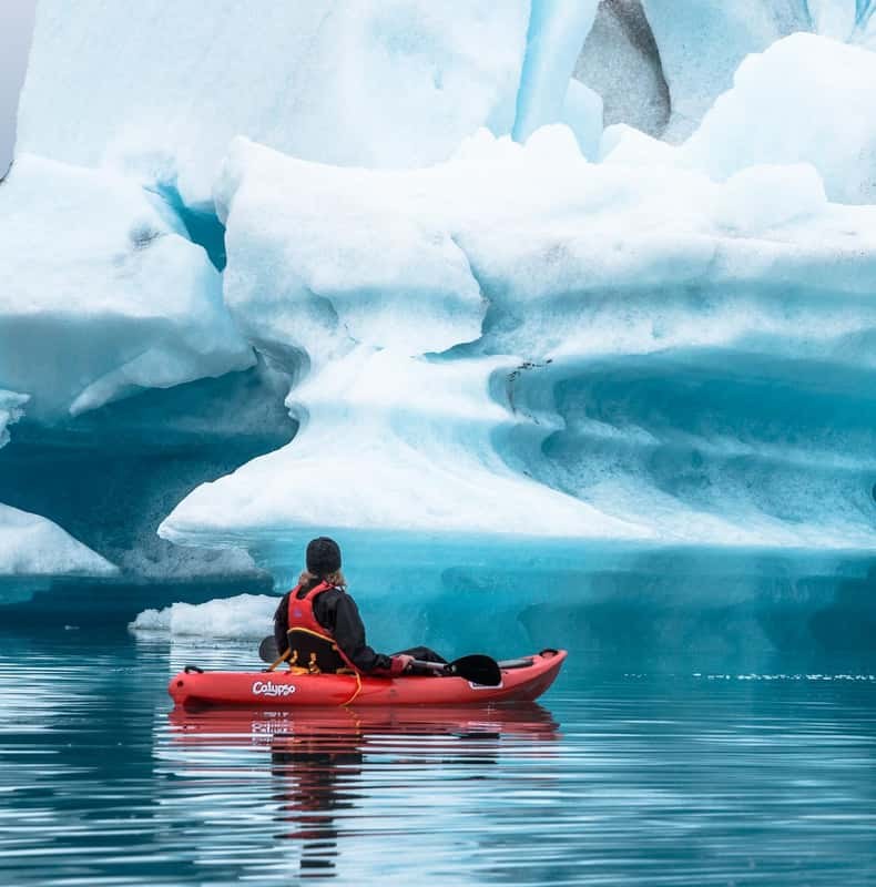 Jökulsárlón Glacier Lagoon Kayaking Tour